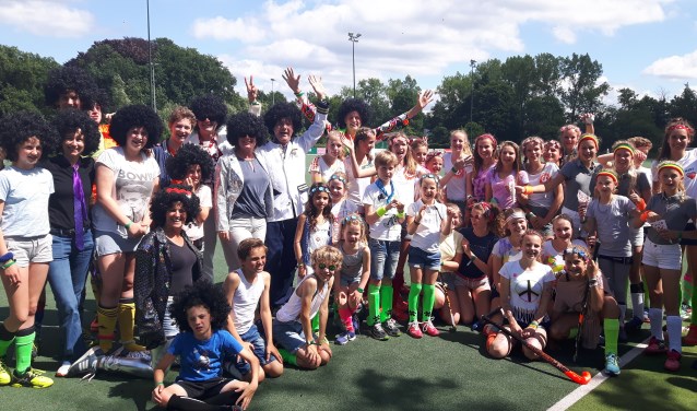 De deelnemers aan de Familiedag bij Hockeyclub Shinty hebben een fantastische dag gehad 